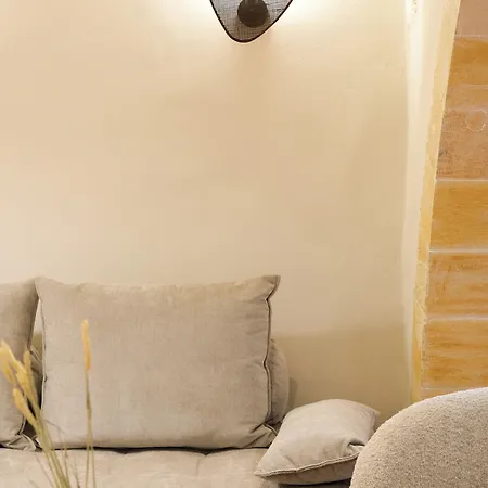 Qualia Slowlife Отель *