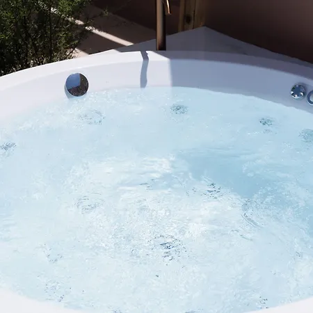 Qualia Slowlife Hotel