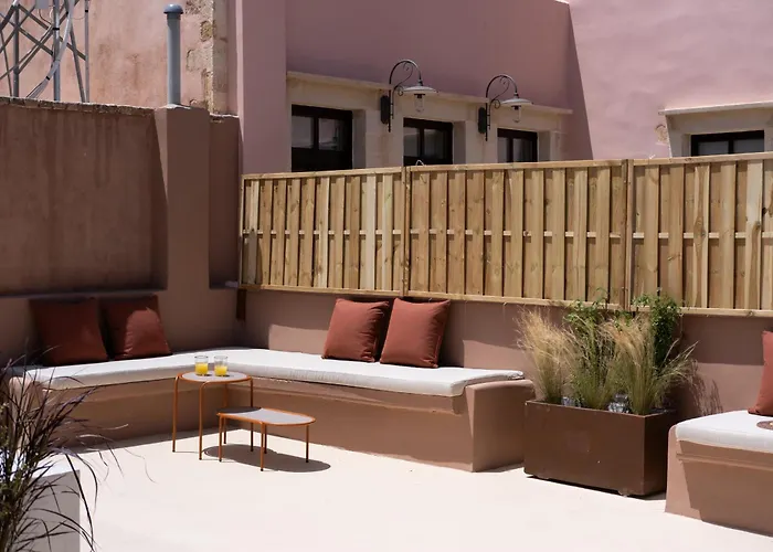 Qualia Slowlife فندق خانيا