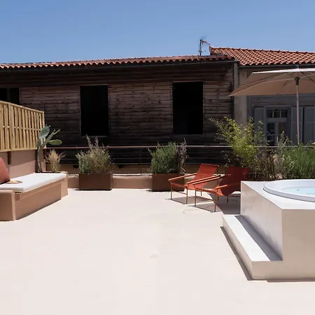 Qualia Slowlife Hotel *