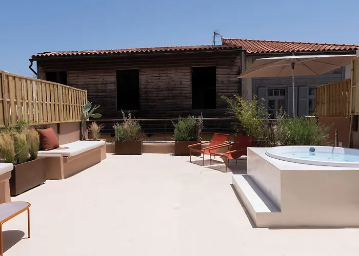 Qualia Slowlife Hotel *